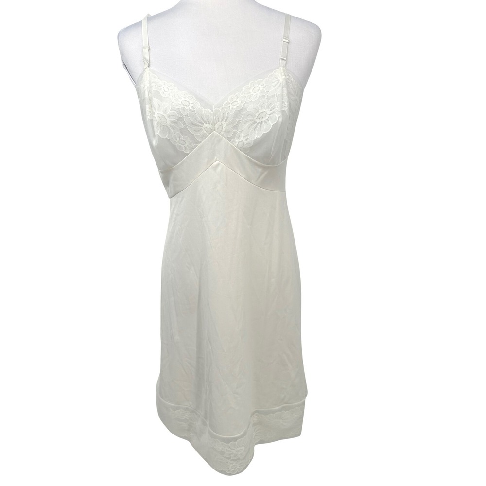 Vintage Vanity Fair Slip Dress 36 S White Lace Romantic Coquette Bridal Wedding